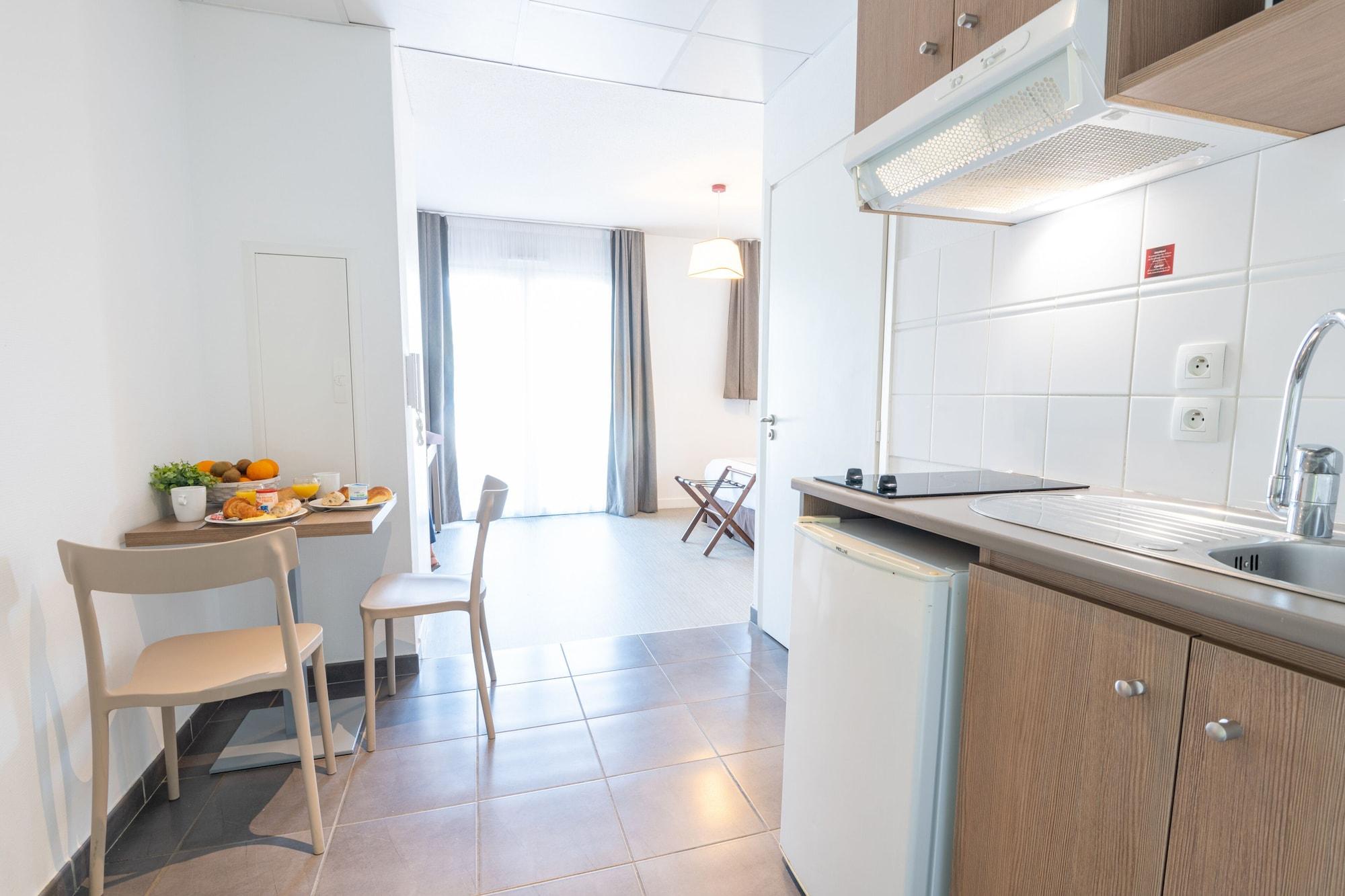 Zenitude Hôtel-résidences Cannes Confort 4*