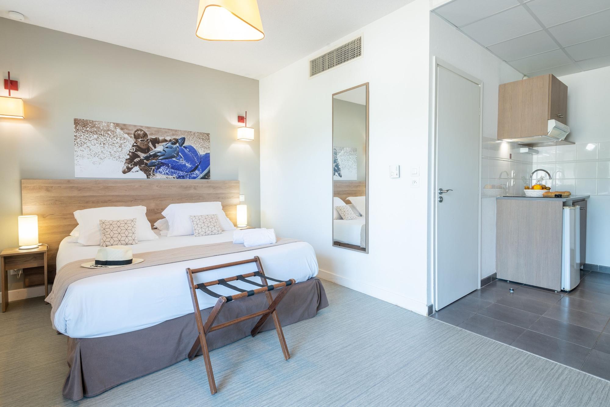 Zenitude Hôtel-résidences Cannes Confort 4*