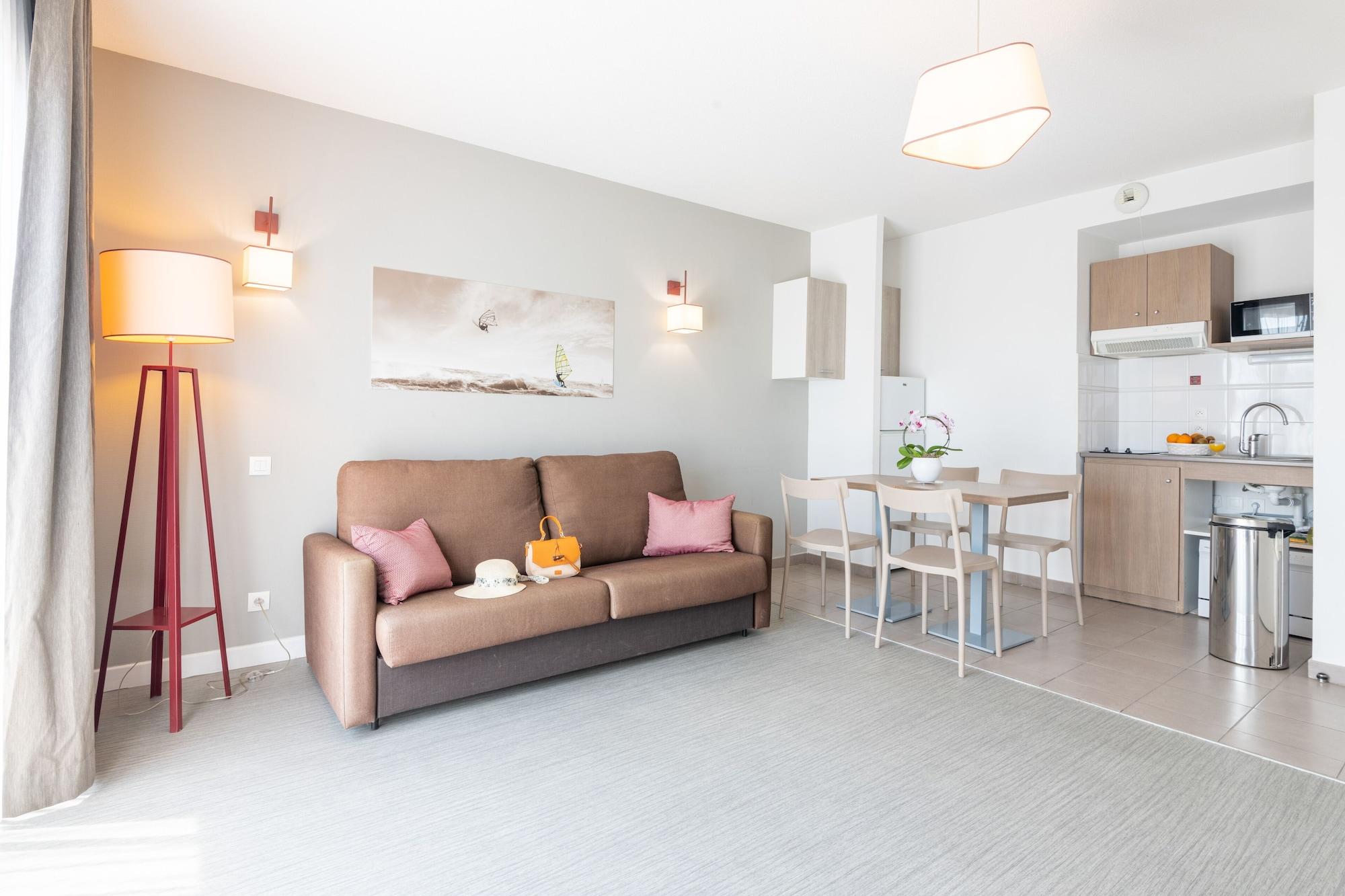 Zenitude Hôtel-résidences Cannes Confort Hotel Mandelieu