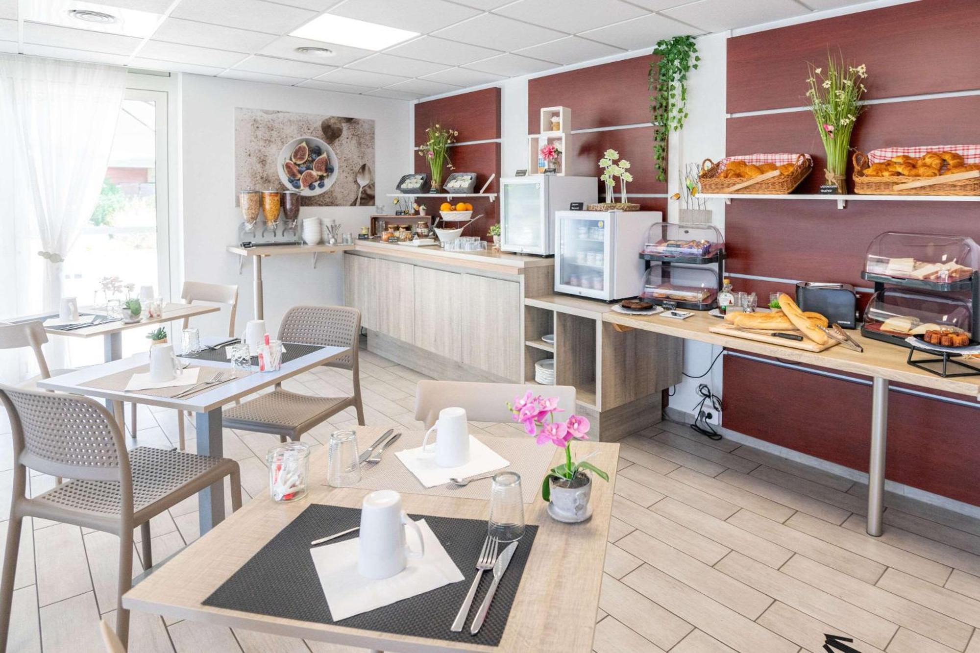 Zenitude Hôtel-résidences Cannes Confort 4*